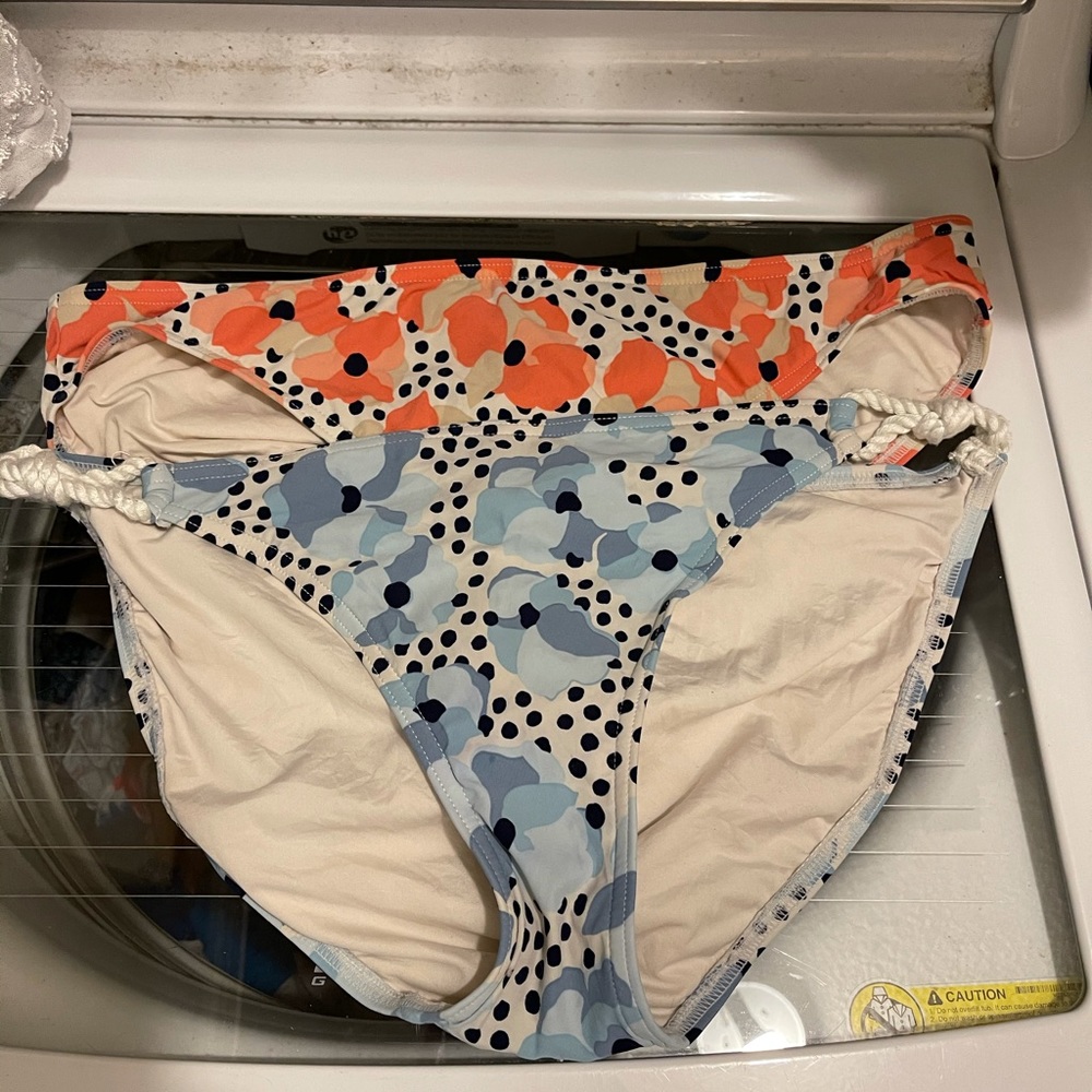 NWOT Juicy Couture bathing suit bikini bottoms XL